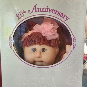 20th anniversary cabbage patch doll still in box.